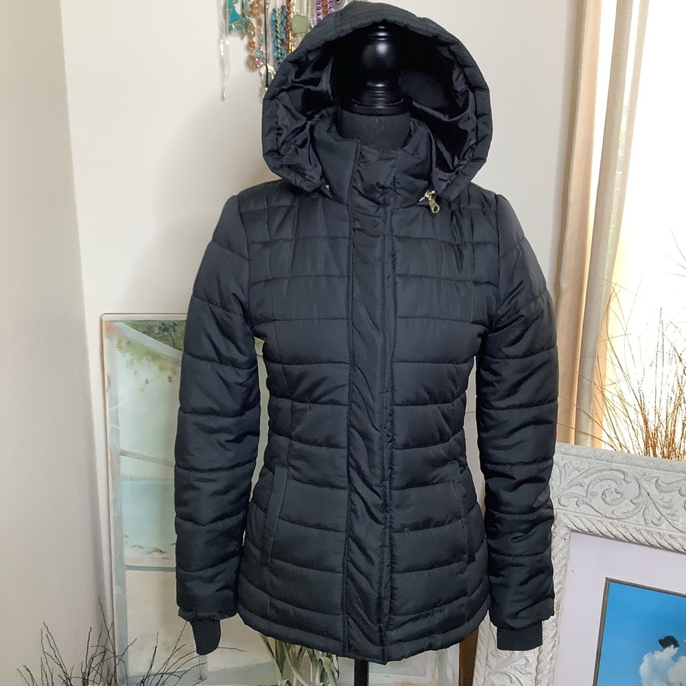 B-Rampage black coat w/removable hood, 2 pockets, animal print lining, size XS